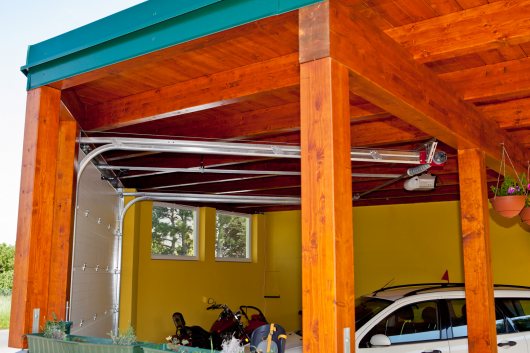 Kreiseder Holzbau: Carports und Garagen